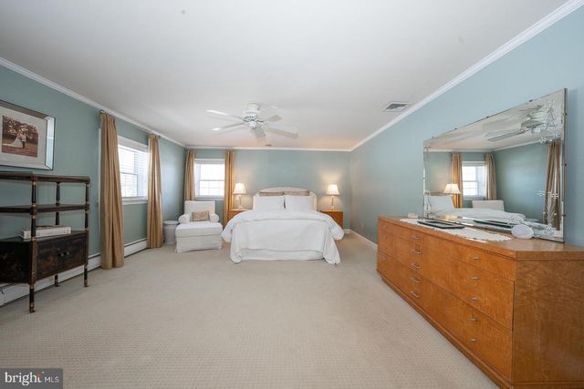 334 ECHO VALLEY LN, Newtown Square, PA 19073