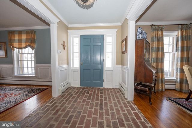 334 ECHO VALLEY LN, Newtown Square, PA 19073