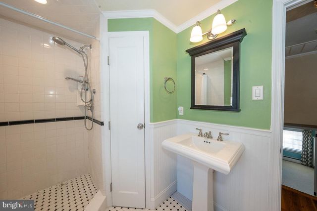 334 ECHO VALLEY LN, Newtown Square, PA 19073