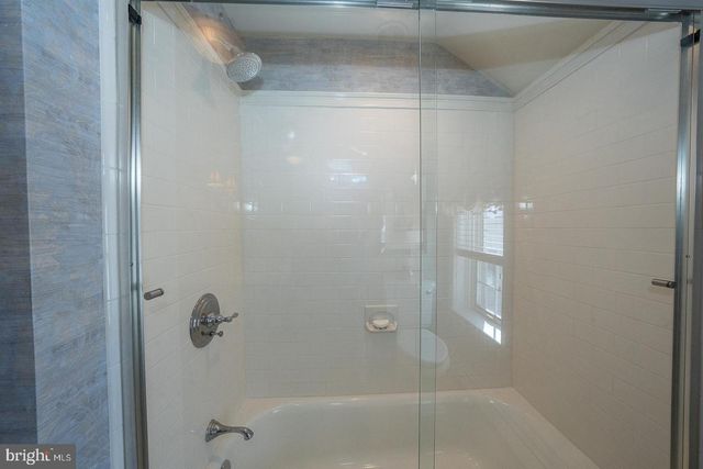 334 ECHO VALLEY LN, Newtown Square, PA 19073