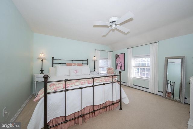 334 ECHO VALLEY LN, Newtown Square, PA 19073