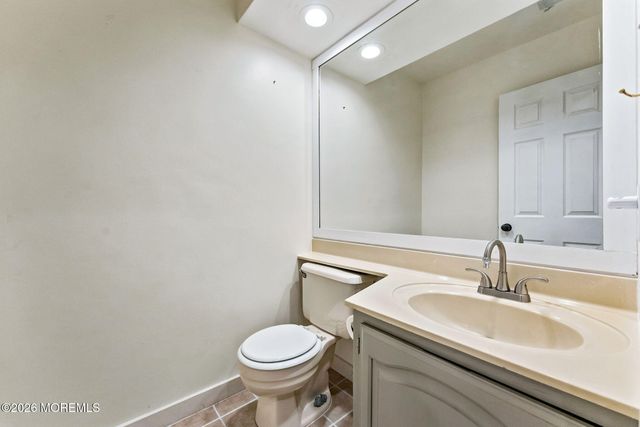 318 Balsam Court, Howell, NJ 07731