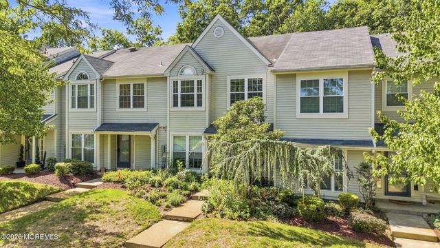 318 Balsam Court, Howell, NJ 07731