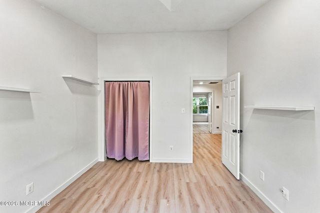 318 Balsam Court, Howell, NJ 07731