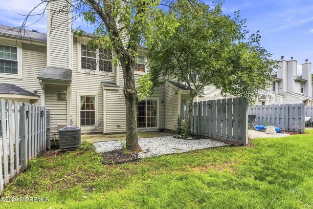 318 Balsam Court, Howell, NJ 07731