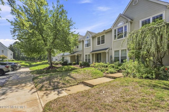 318 Balsam Court, Howell, NJ 07731