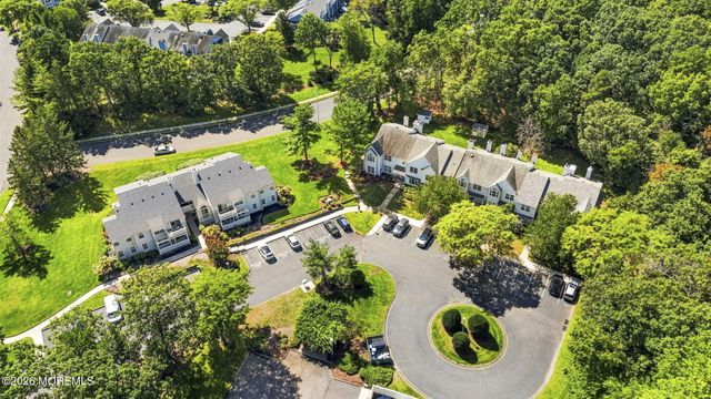 318 Balsam Court, Howell, NJ 07731