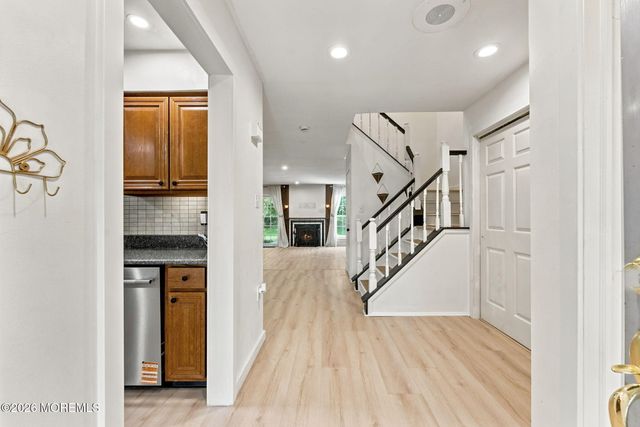 318 Balsam Court, Howell, NJ 07731