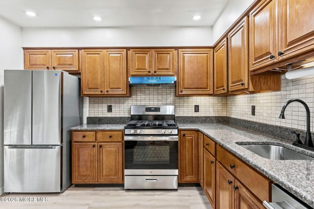 318 Balsam Court, Howell, NJ 07731