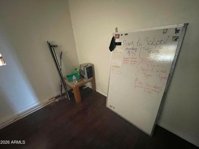 2038 E CHEERY LYNN Road, Phoenix, AZ 85016