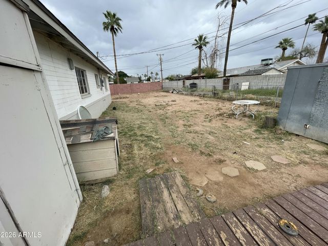 2038 E CHEERY LYNN Road, Phoenix, AZ 85016