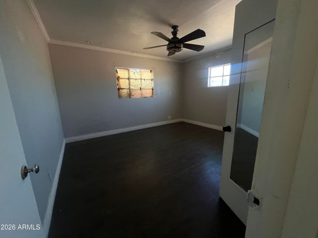 2038 E CHEERY LYNN Road, Phoenix, AZ 85016