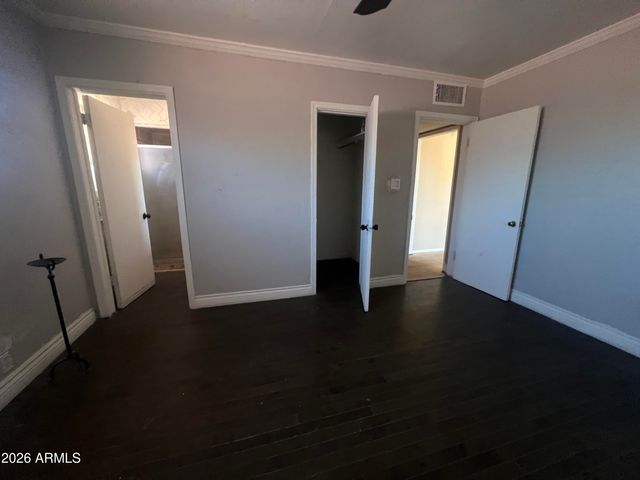 2038 E CHEERY LYNN Road, Phoenix, AZ 85016