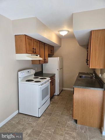 63 FOREST CREEK DR, Dover, DE 19904