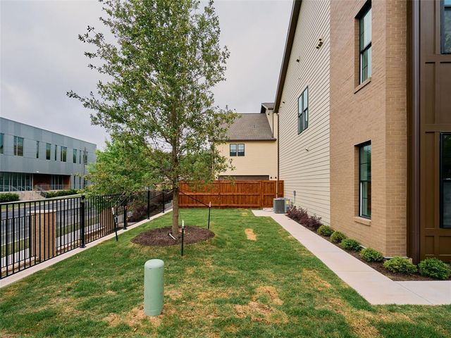 2209 Woodland Ave 603, Austin, TX 78741