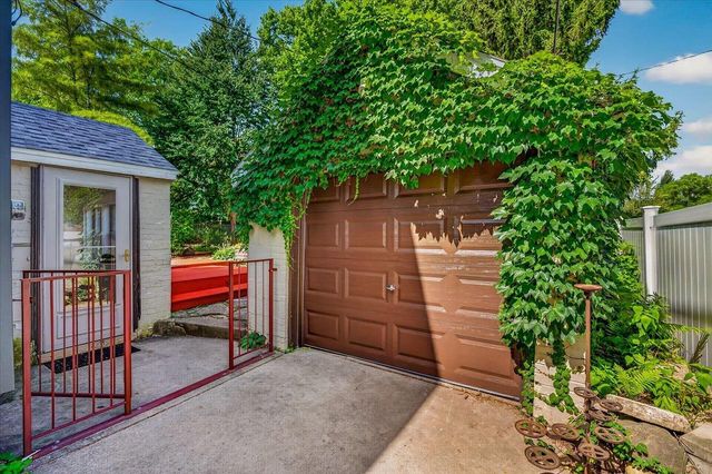 12 Farley Avenue, Madison, WI 53705