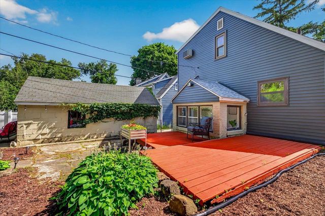 12 Farley Avenue, Madison, WI 53705