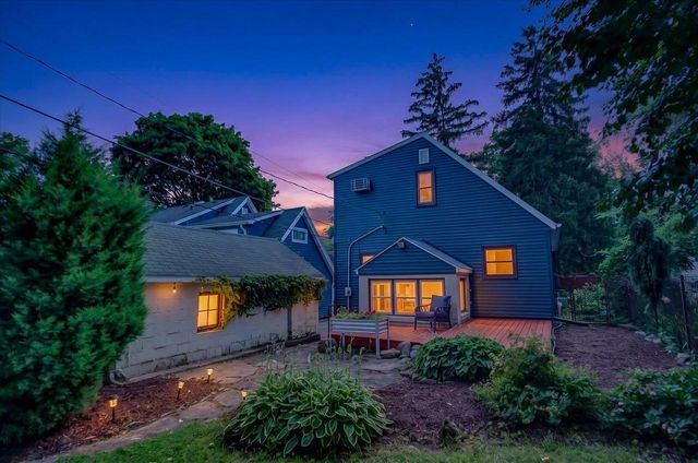 12 Farley Avenue, Madison, WI 53705