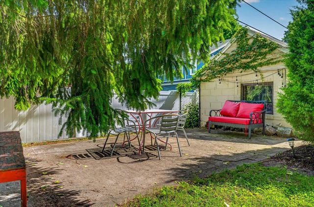12 Farley Avenue, Madison, WI 53705