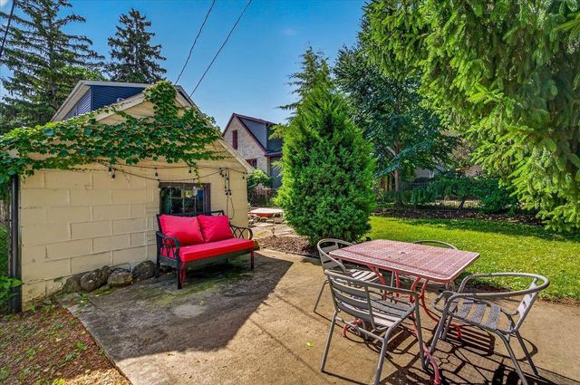 12 Farley Avenue, Madison, WI 53705
