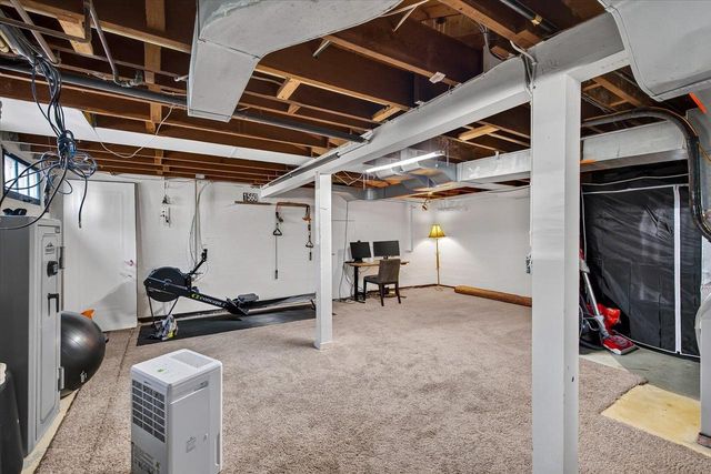 12 Farley Avenue, Madison, WI 53705
