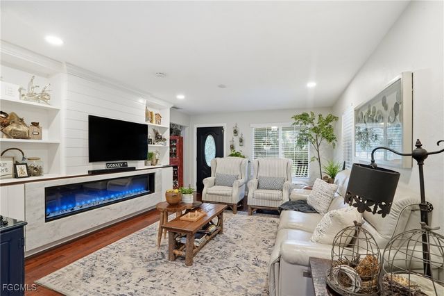 10811 & 10821 Ruden RD, North Fort Myers, FL 33917