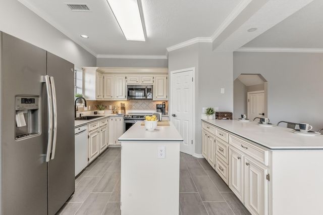 11 Skyline Drive, Coldspring, TX 77331