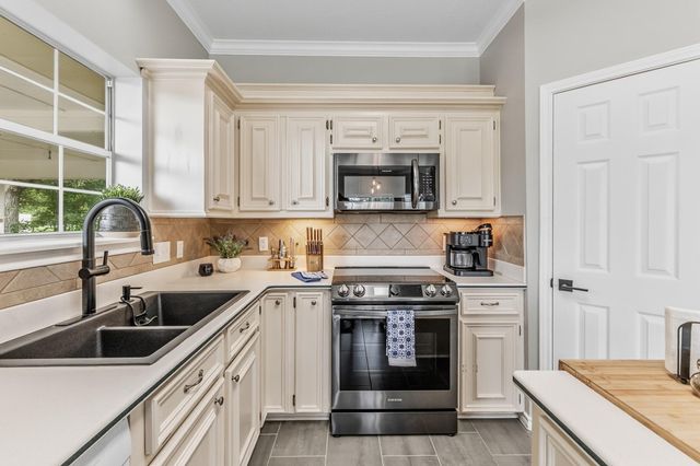 11 Skyline Drive, Coldspring, TX 77331