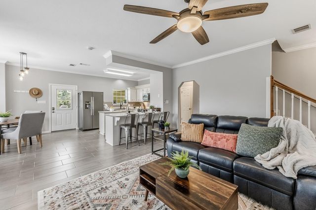 11 Skyline Drive, Coldspring, TX 77331