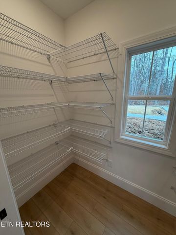 6813 Flint Gap Rd, Knoxville, TN 37914