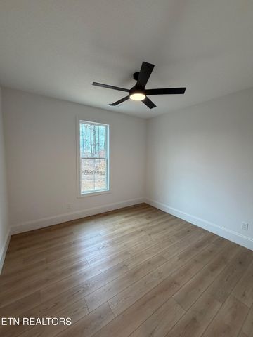 6813 Flint Gap Rd, Knoxville, TN 37914