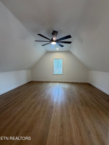 6813 Flint Gap Rd, Knoxville, TN 37914