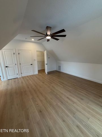 6813 Flint Gap Rd, Knoxville, TN 37914