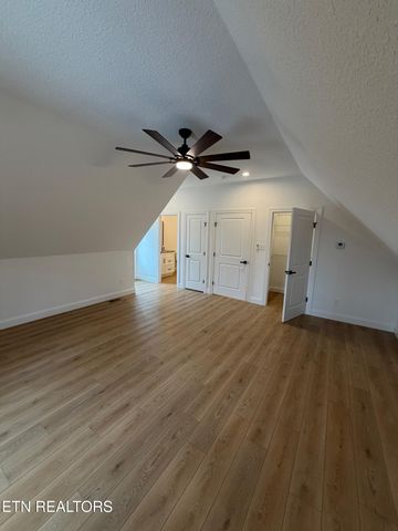 6813 Flint Gap Rd, Knoxville, TN 37914