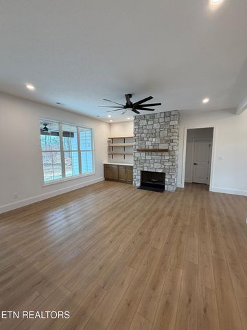 6813 Flint Gap Rd, Knoxville, TN 37914