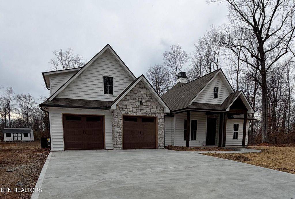 6813 Flint Gap Rd, Knoxville, TN 37914