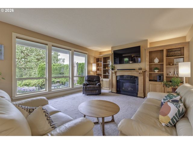 16726 Nw VETTER Dr, Portland, OR 97229
