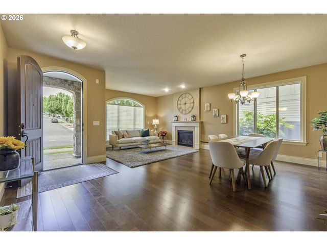 16726 Nw VETTER Dr, Portland, OR 97229