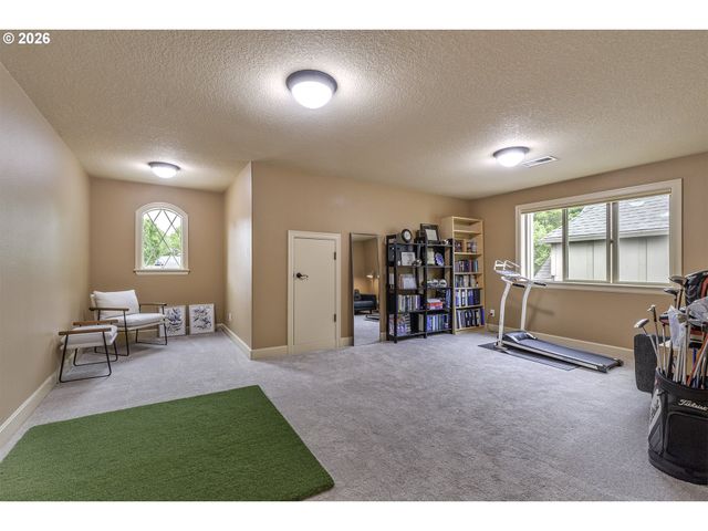 16726 Nw VETTER Dr, Portland, OR 97229