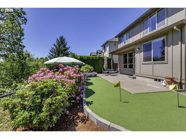 16726 Nw VETTER Dr, Portland, OR 97229