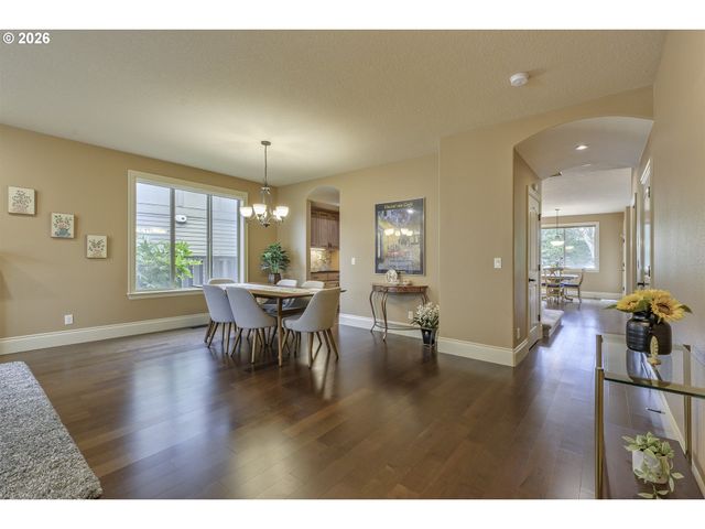16726 Nw VETTER Dr, Portland, OR 97229