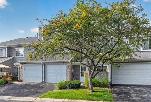 493 Marshland Trail, Chanhassen, MN 55317