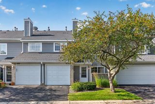 493 Marshland Trail, Chanhassen, MN 55317