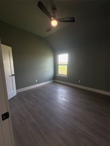 209 Reliance Road, Godley, TX 76044