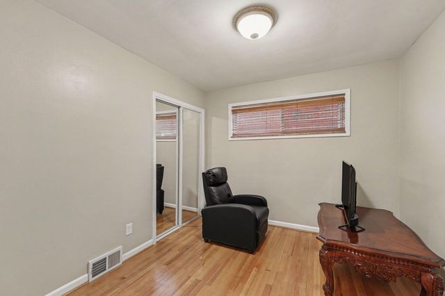 27657 Lorraine Avenue, Warren, MI 48093