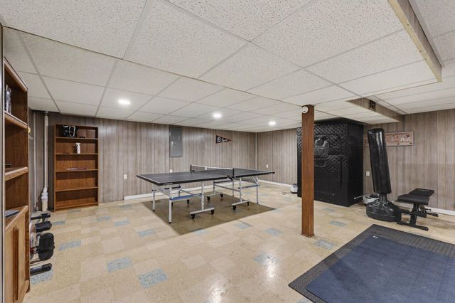 27657 Lorraine Avenue, Warren, MI 48093