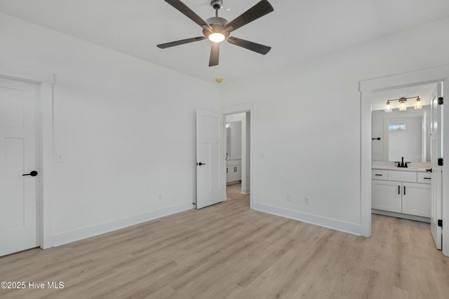 63 Tide Landing Court, Hampstead, NC 28443