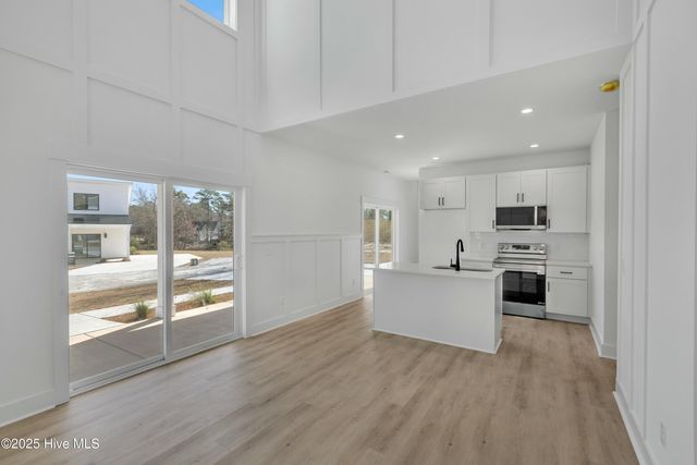 63 Tide Landing Court, Hampstead, NC 28443