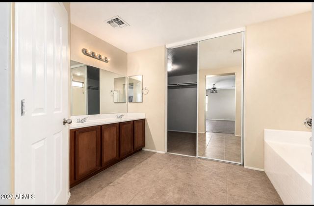 28050 N LIMESTONE Lane, San Tan Valley, AZ 85143