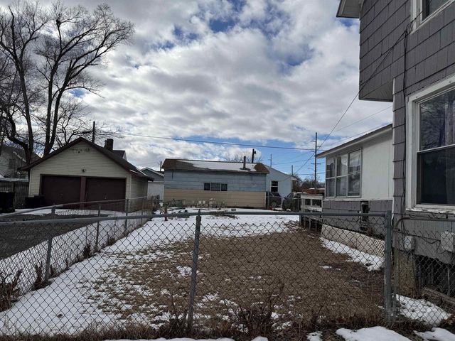 1052 8th Street, Beloit, WI 53511